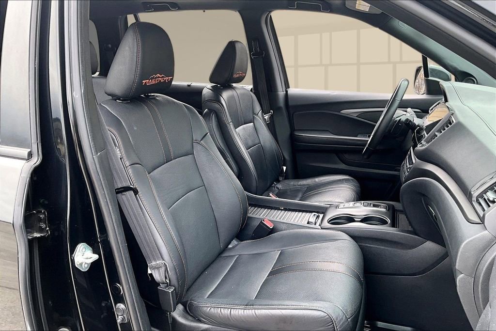 Used 2023 Honda Passport TrailSport image 29