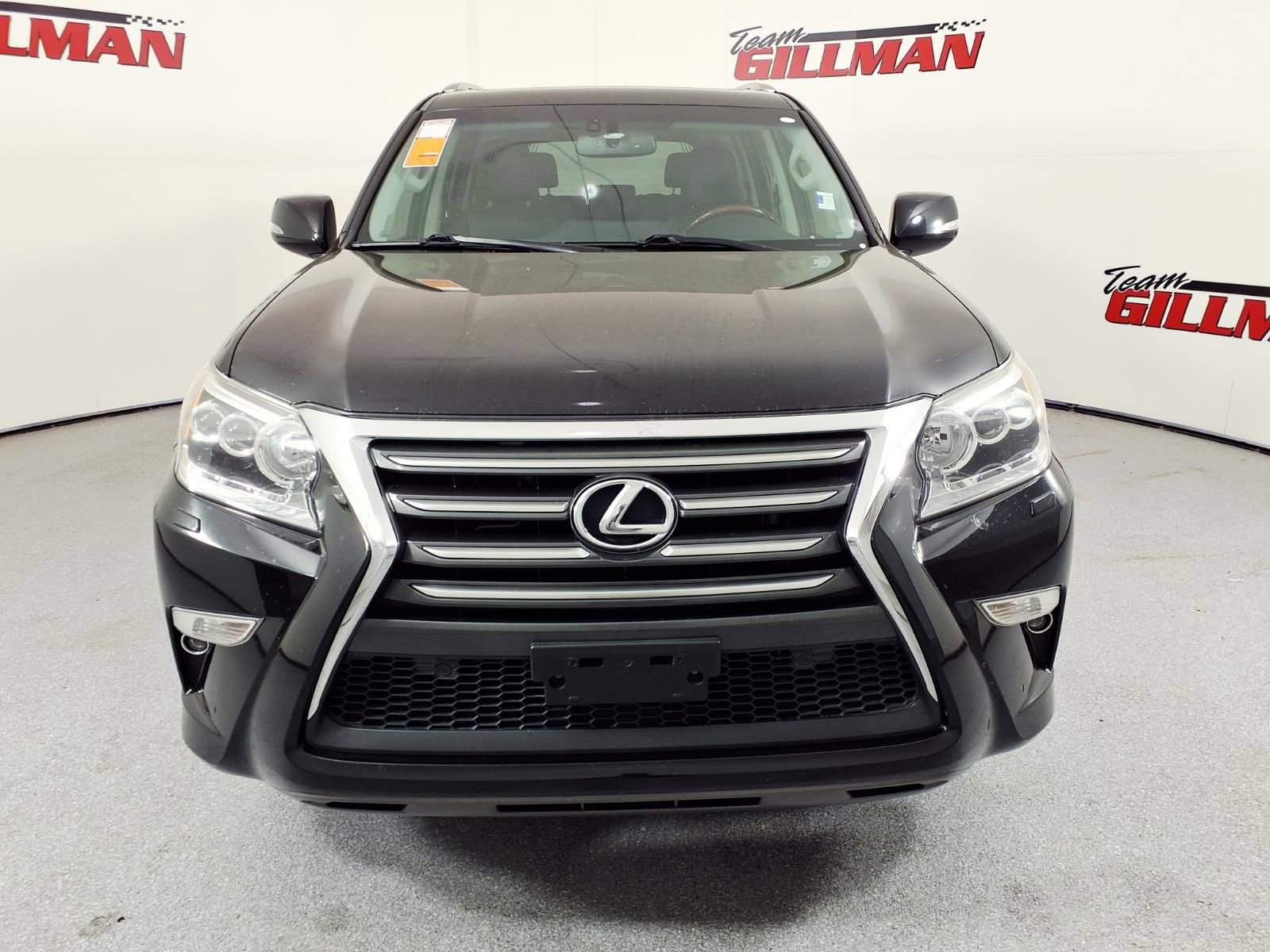 Used 2018 Lexus GX 460 Luxury w/ Preferred Accessory Package image 2