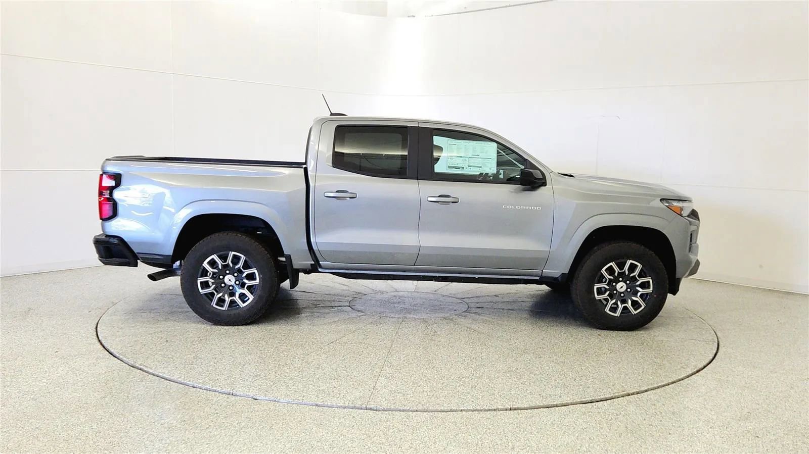 New 2026 Chevrolet Colorado Z71 w/ Technology Package AWD/4WD image 8
