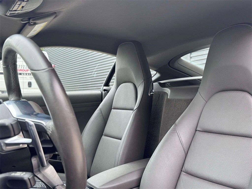 Certified 2024 Porsche 718 Cayman image 5