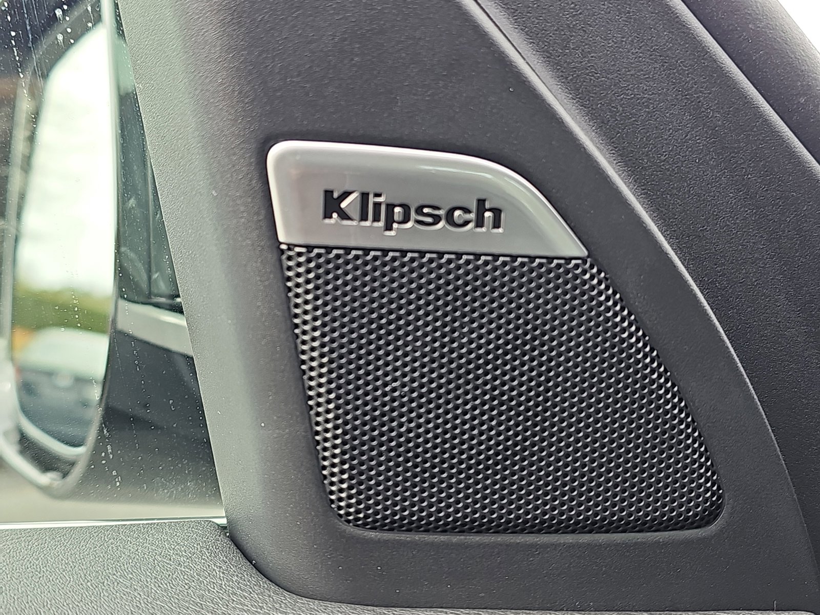 New 2025 Nissan Armada SL image 30