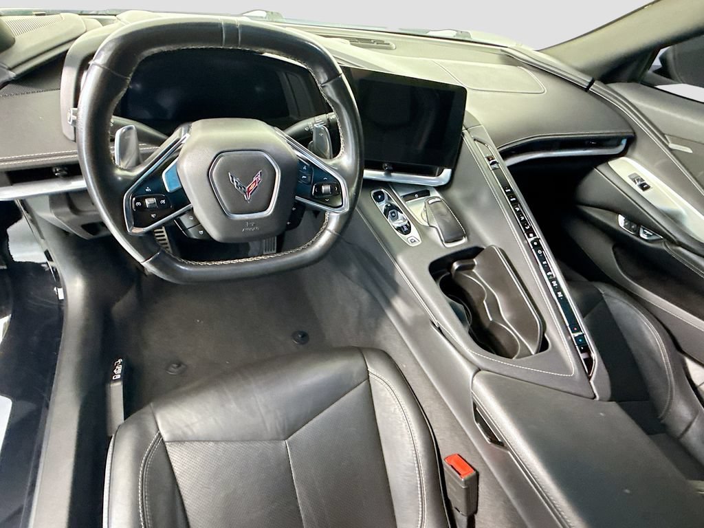 Used 2021 Chevrolet Corvette Stingray Coupe w/ Body-Color Dual Roof Package RWD image 13