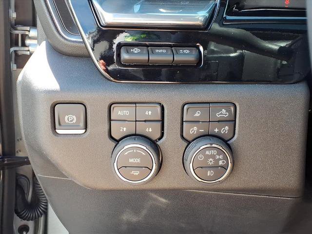 Used 2025 Chevrolet Silverado 1500 LTZ w/ Technology Package image 18