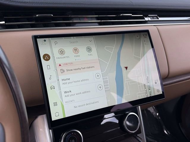 Used 2023 Land Rover Range Rover SE image 28