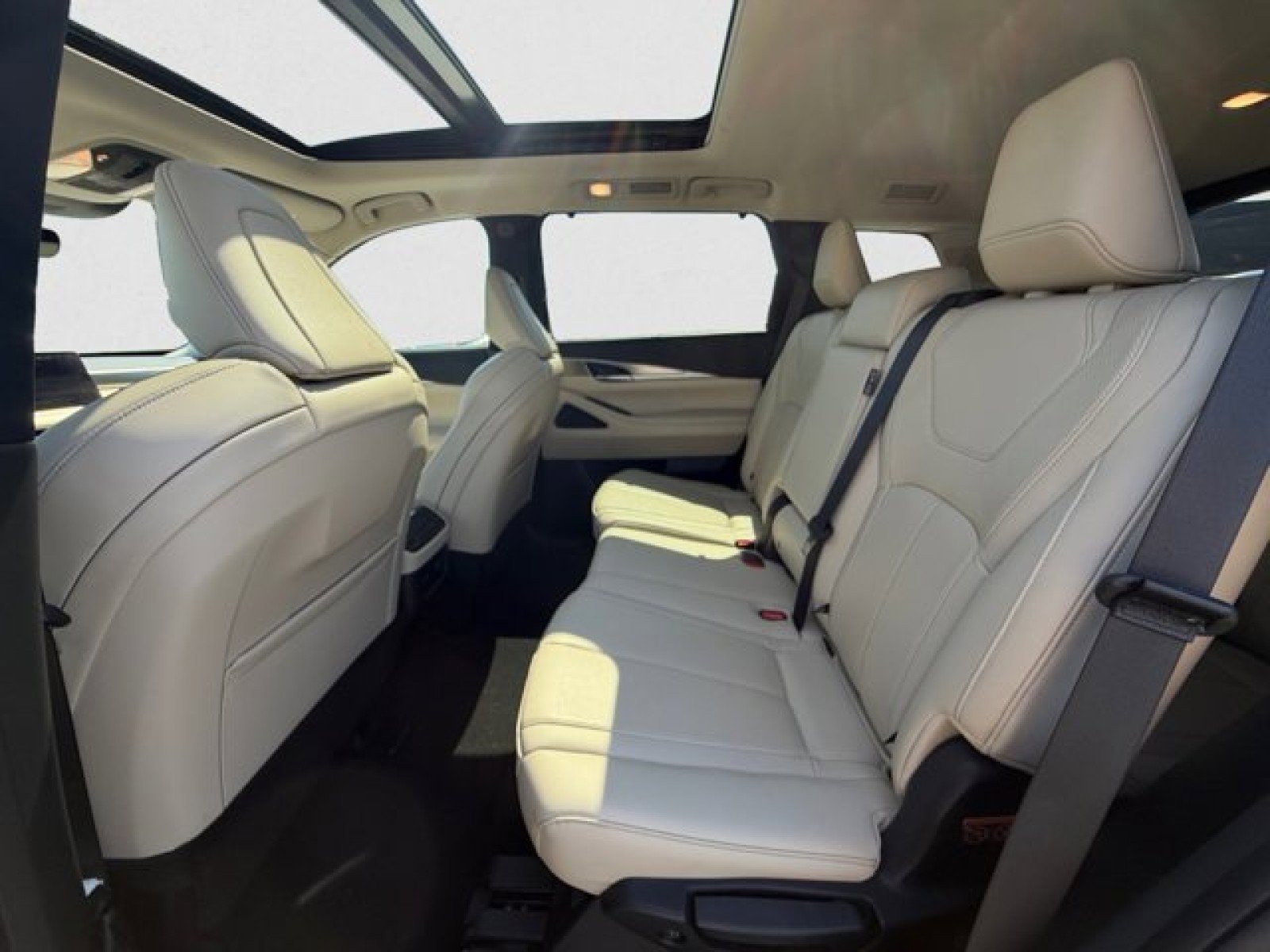 Certified 2024 INFINITI QX60 Luxe w/ Cargo Package AWD/4WD image 18