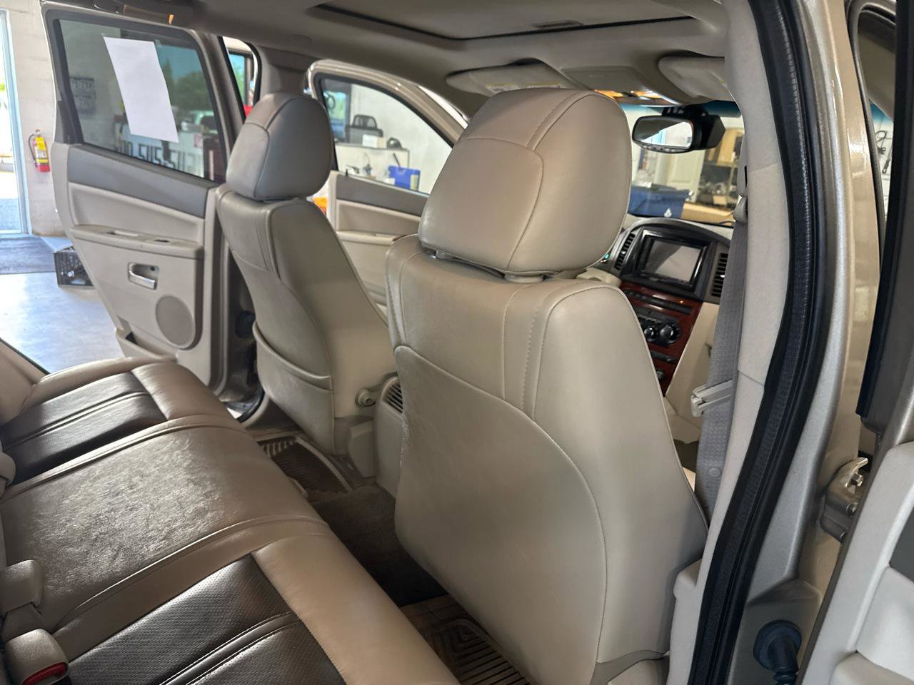 Used 2005 Jeep Grand Cherokee Limited AWD/4WD image 51