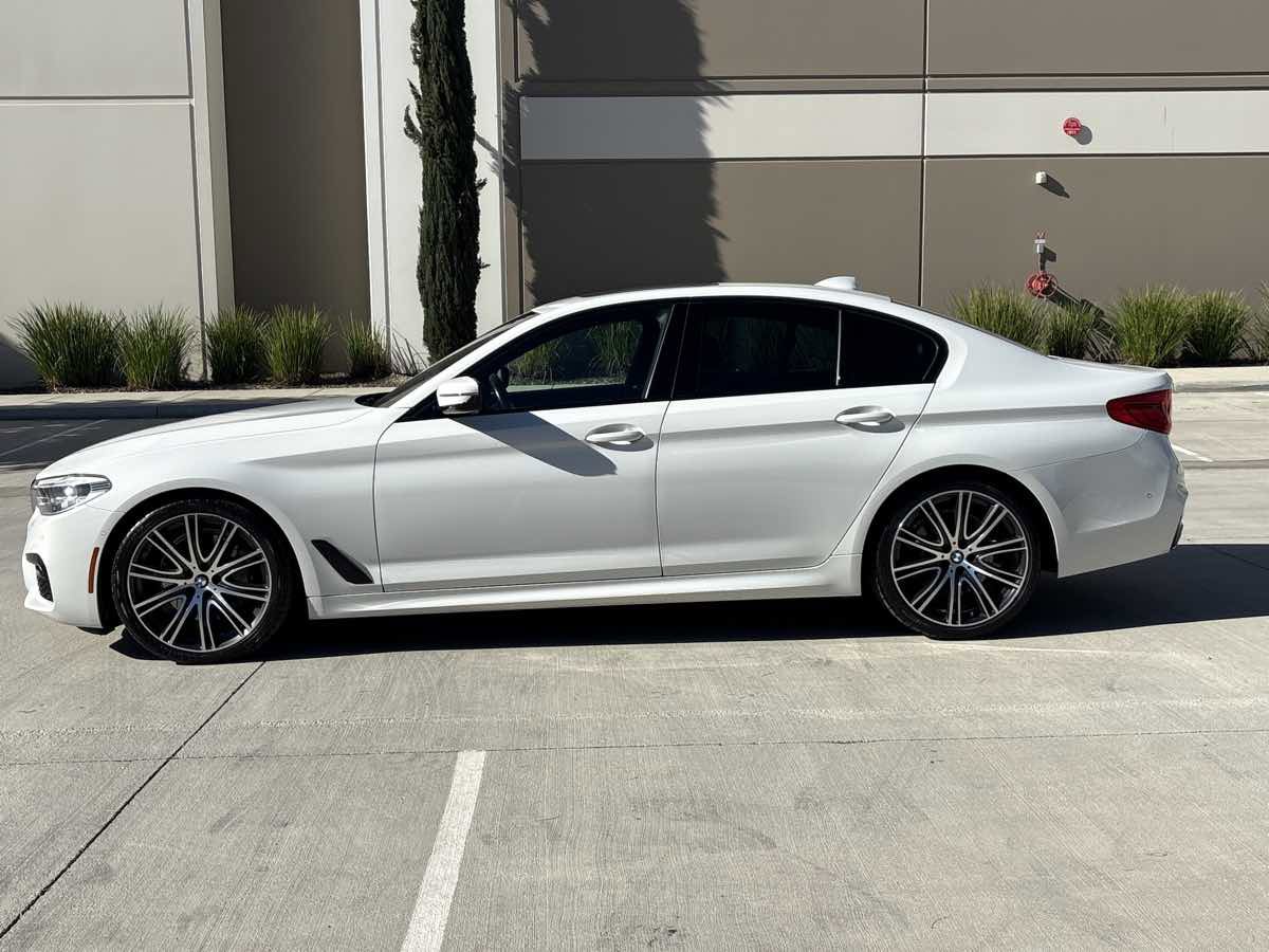 Used 2019 BMW 540i w/ M Sport Package image 6