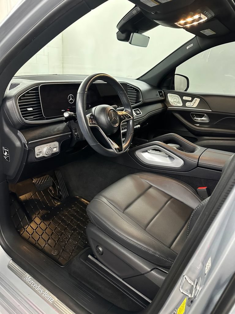 Used 2024 Mercedes-Benz GLE 450 4MATIC w/ AMG Line Exterior image 10