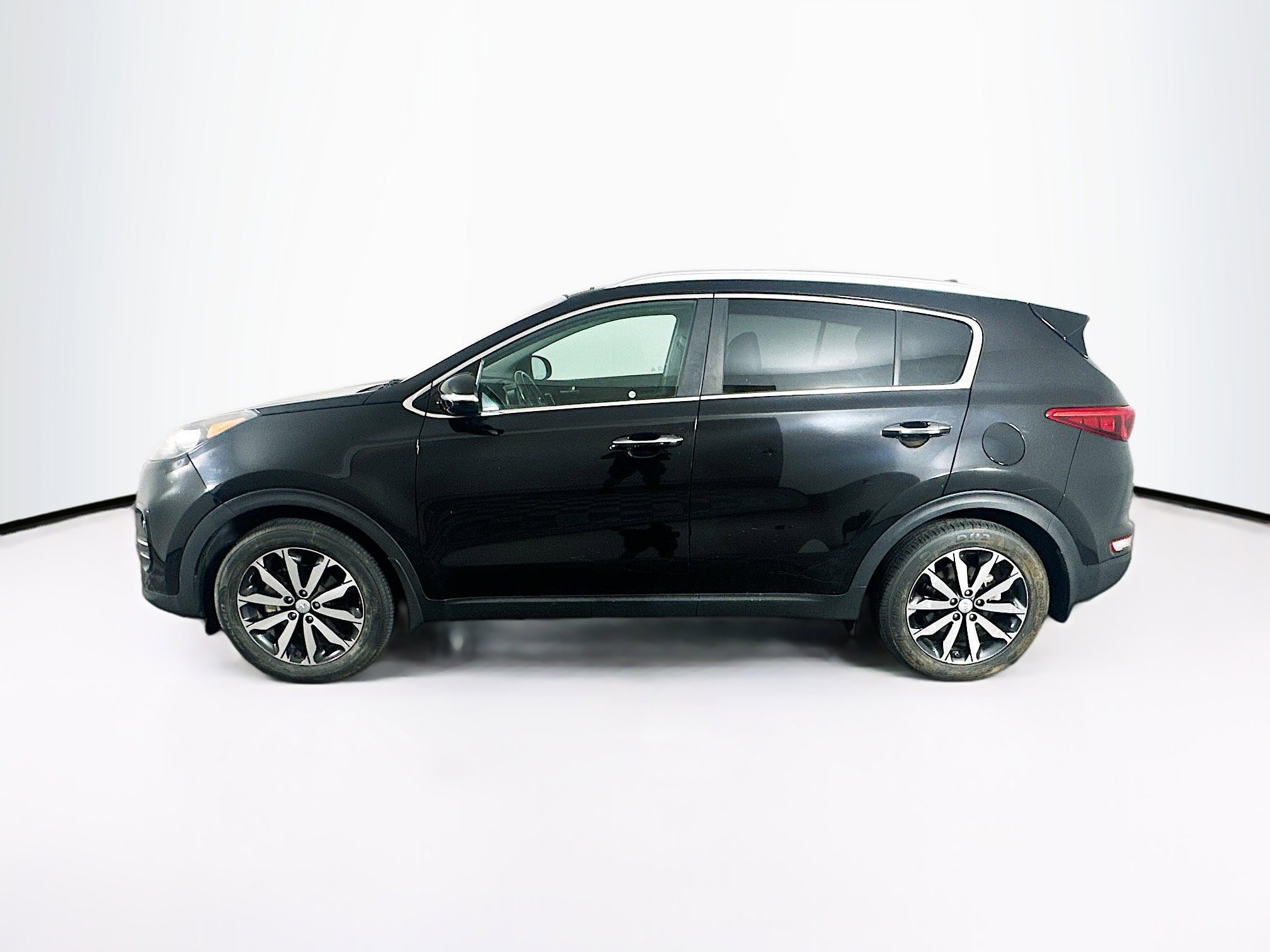 Used 2017 Kia Sportage EX w/ EX Technology Package image 4