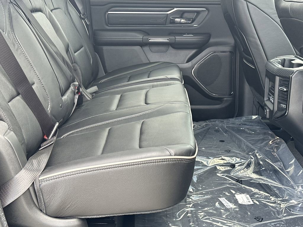 Used 2024 RAM 1500 Limited AWD/4WD image 16
