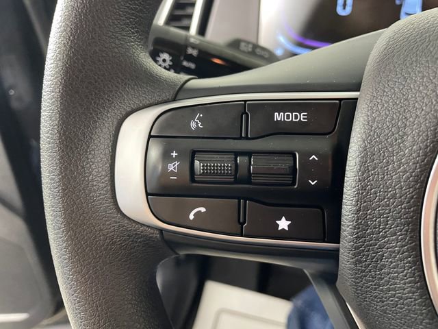 Certified 2025 Kia Sportage LX image 13