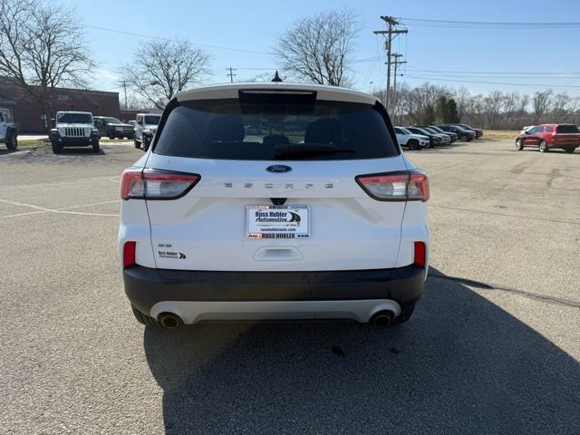 Used 2022 Ford Escape SE image 5