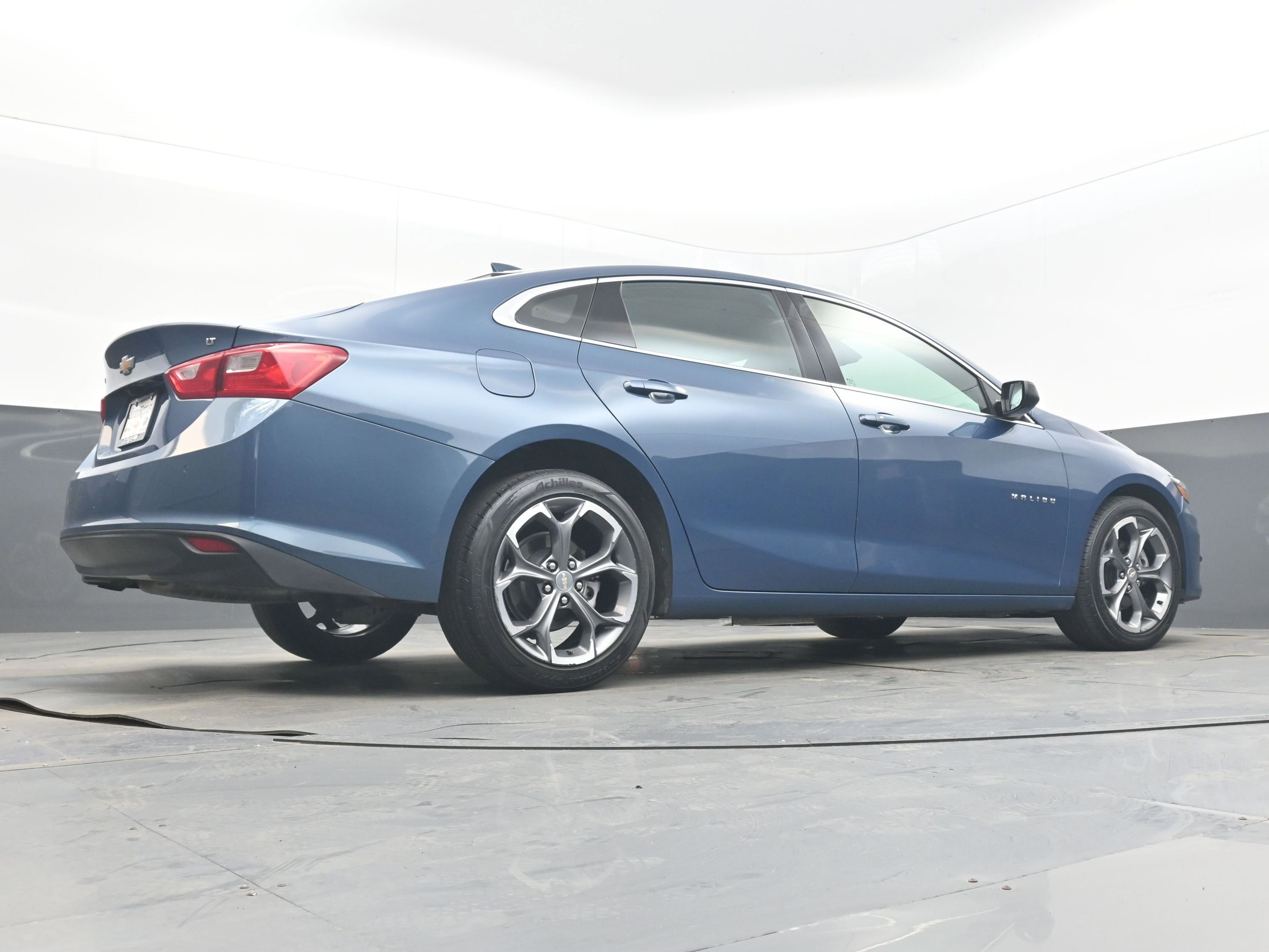 Used 2024 Chevrolet Malibu LT FWD image 30