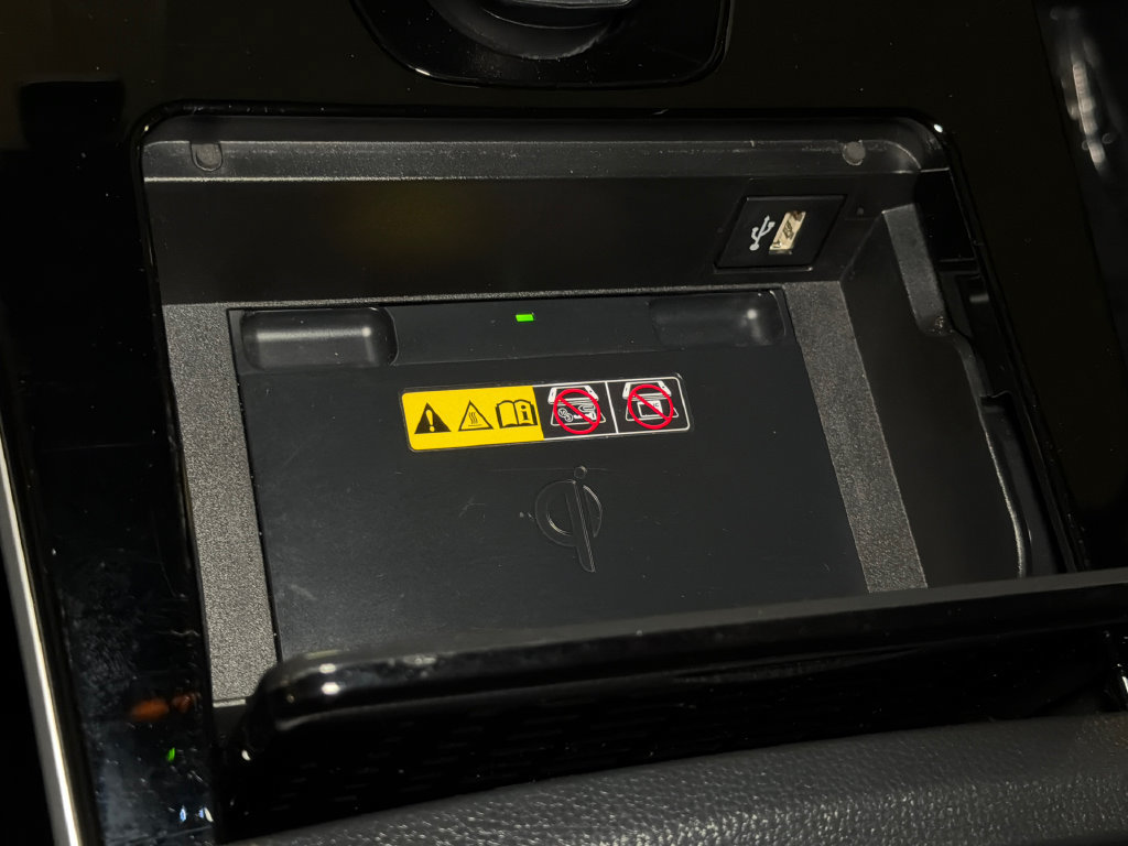Used 2024 Toyota bZ4X FWD image 31