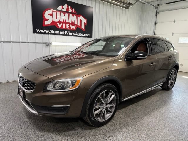 Used 2015 Volvo V60 T5 Cross Country AWD/4WD image 1