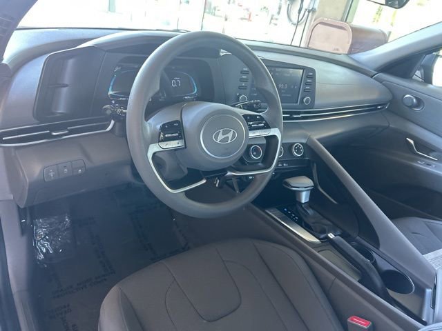 Certified 2026 Hyundai Elantra SE image 15