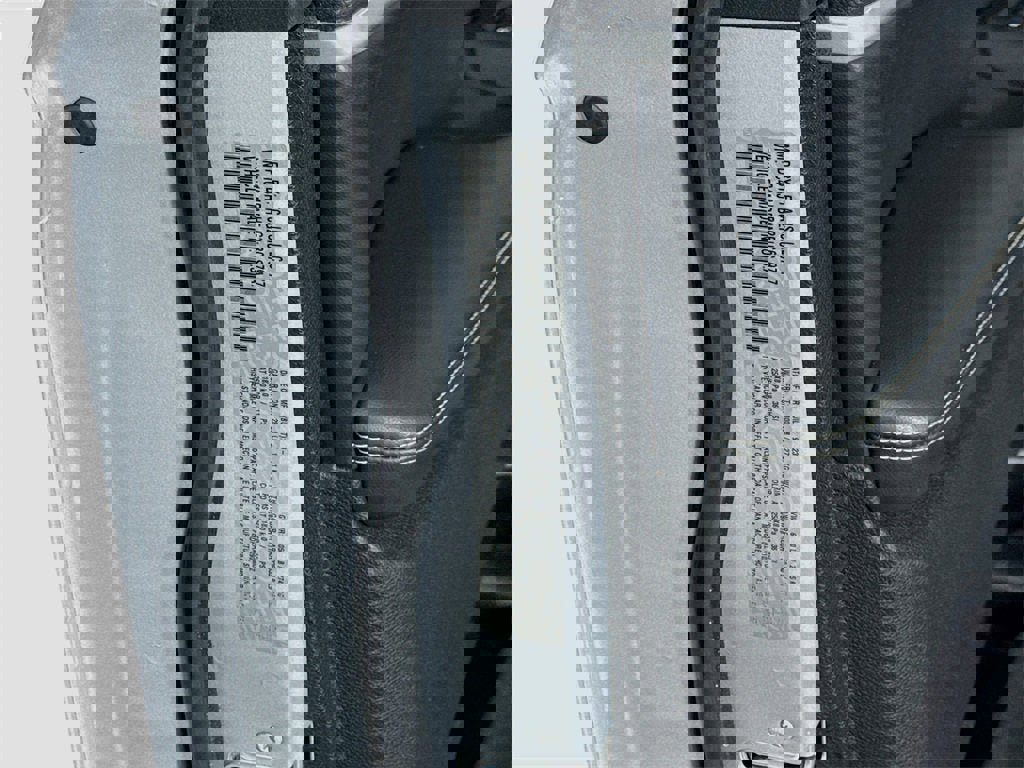 Used 2024 Jeep Grand Cherokee Limited image 25