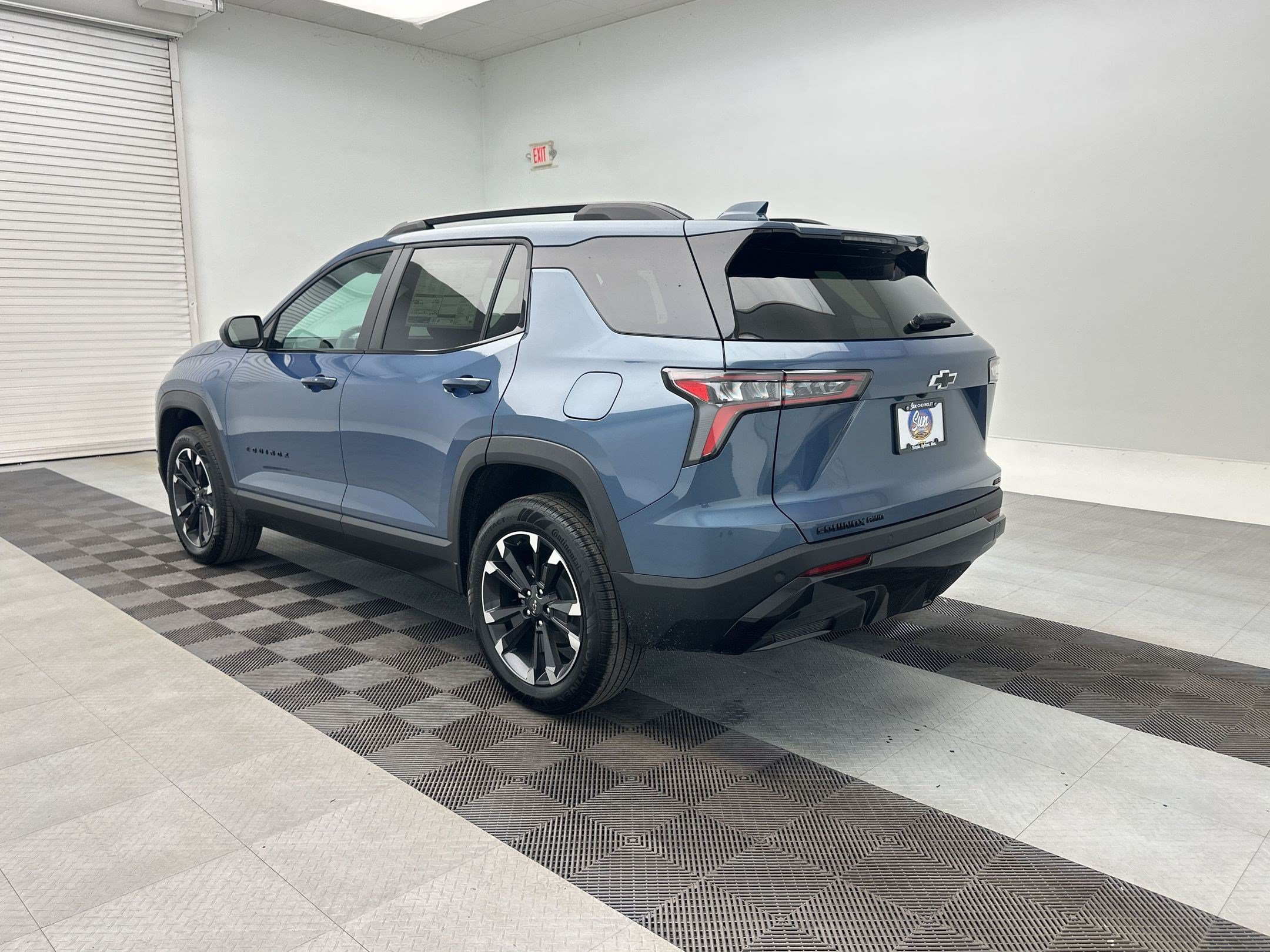 New 2027 Chevrolet Equinox RS w/ LPO, Floor Liner Package AWD/4WD image 3
