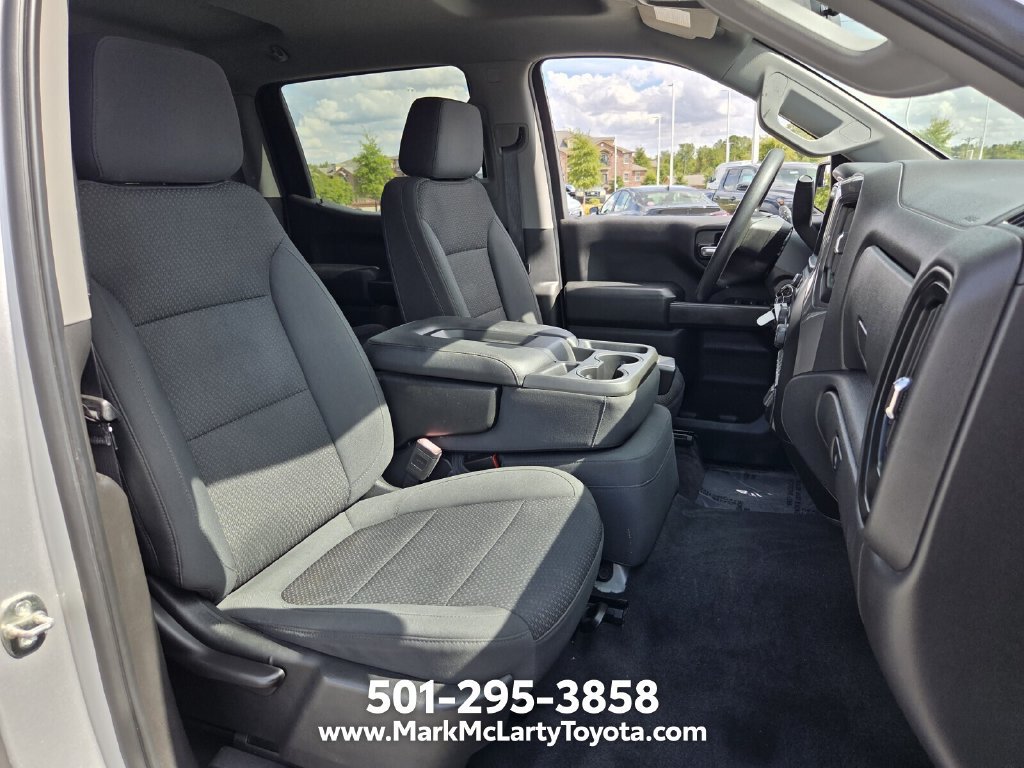 Used 2020 Chevrolet Silverado 1500 Custom w/ Custom Value Package RWD image 15