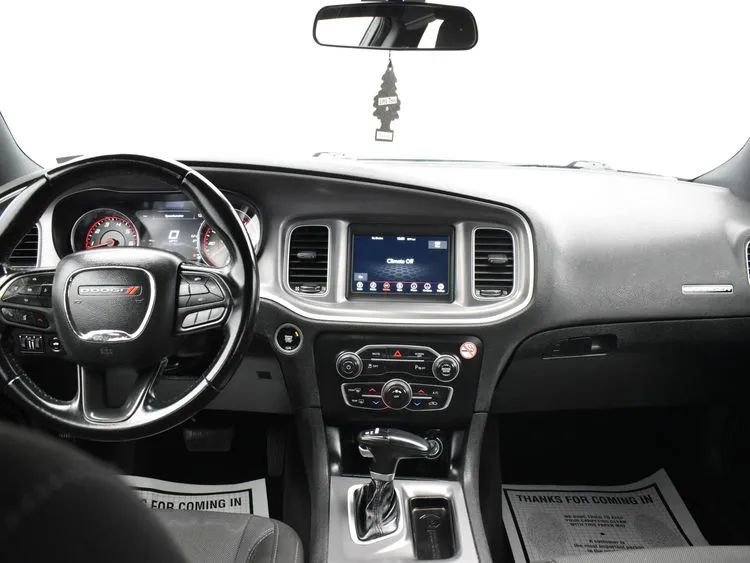 Used 2022 Dodge Charger SXT RWD image 18