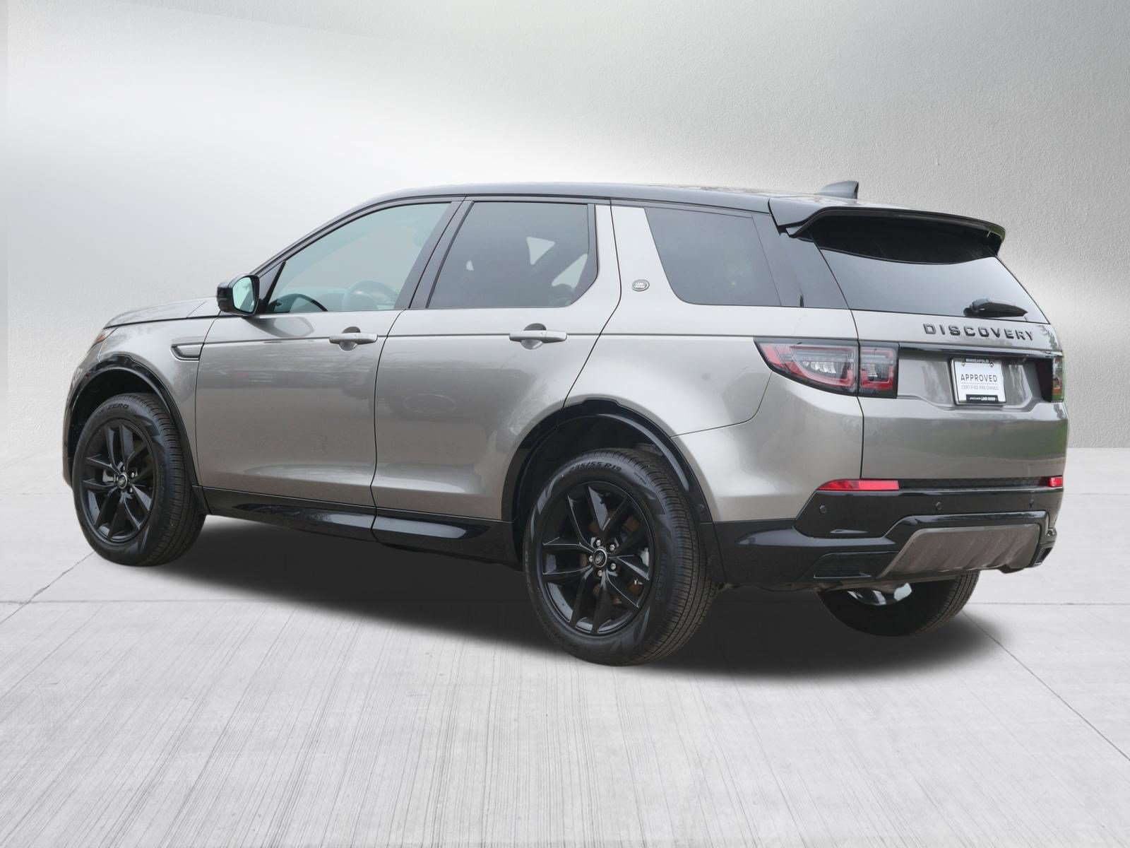 Certified 2024 Land Rover Discovery Sport Dynamic SE AWD/4WD image 3