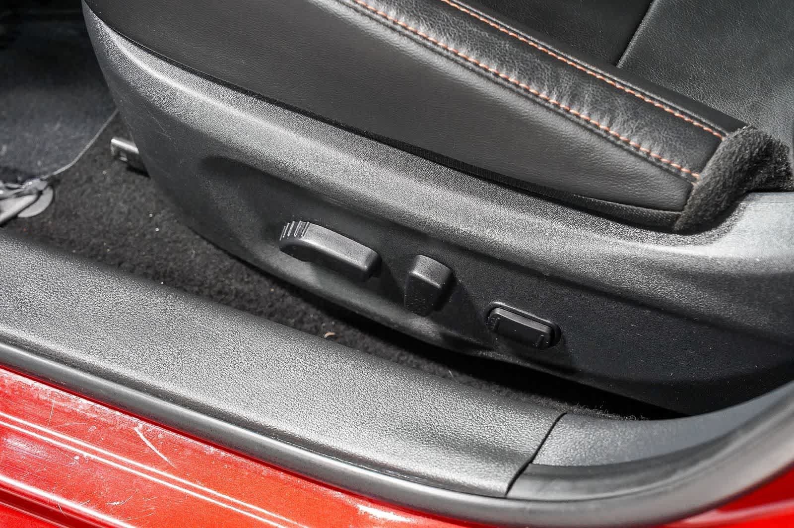 Used 2023 Nissan Sentra SR w/ SR Premium Package FWD image 23