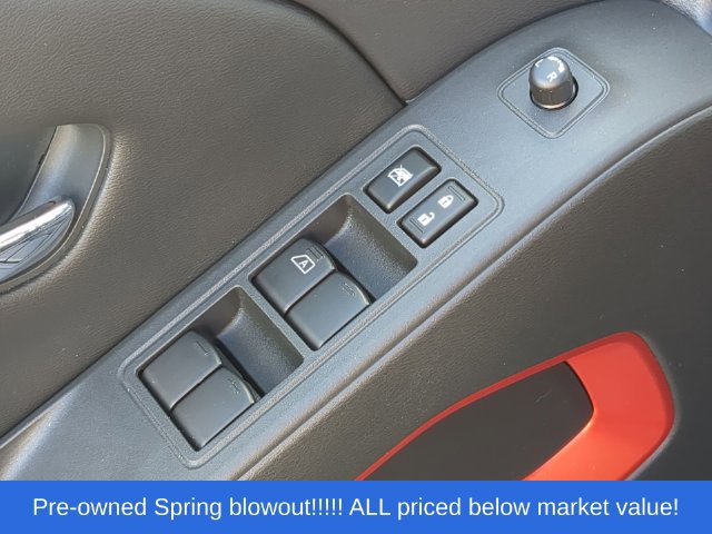 Used 2025 Nissan Frontier PRO-4X AWD/4WD image 22