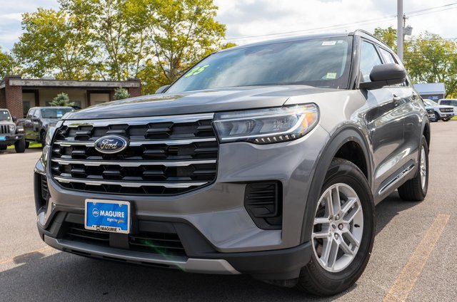 Used 2025 Ford Explorer Active