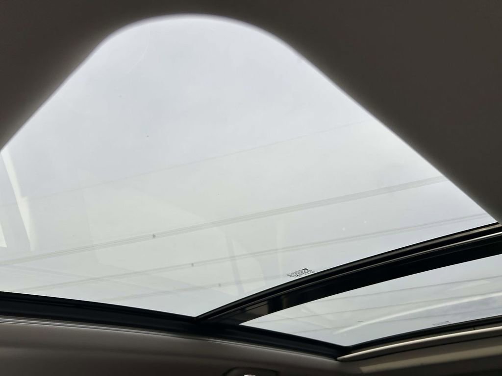 Used 2019 GMC Terrain Denali w/ Driver Alert Package II image 11