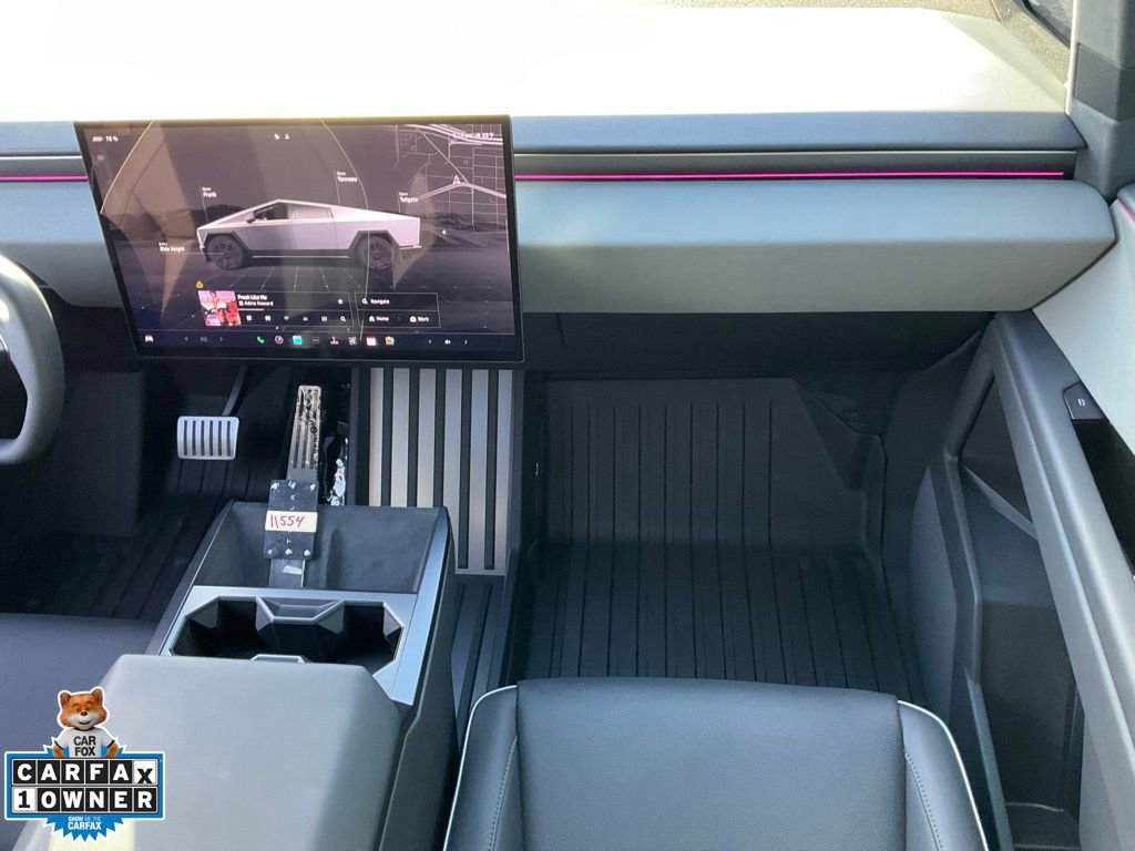 Used 2024 Tesla Cybertruck AWD Crew Cab image 60