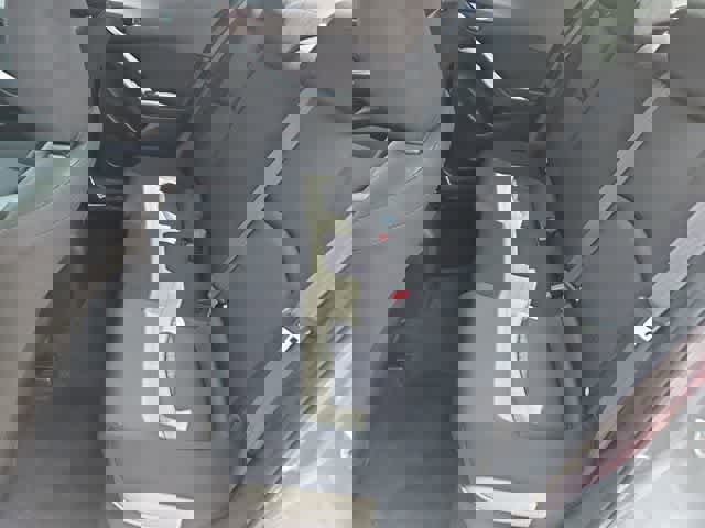 Used 2016 MAZDA MAZDA3 i Sport image 19