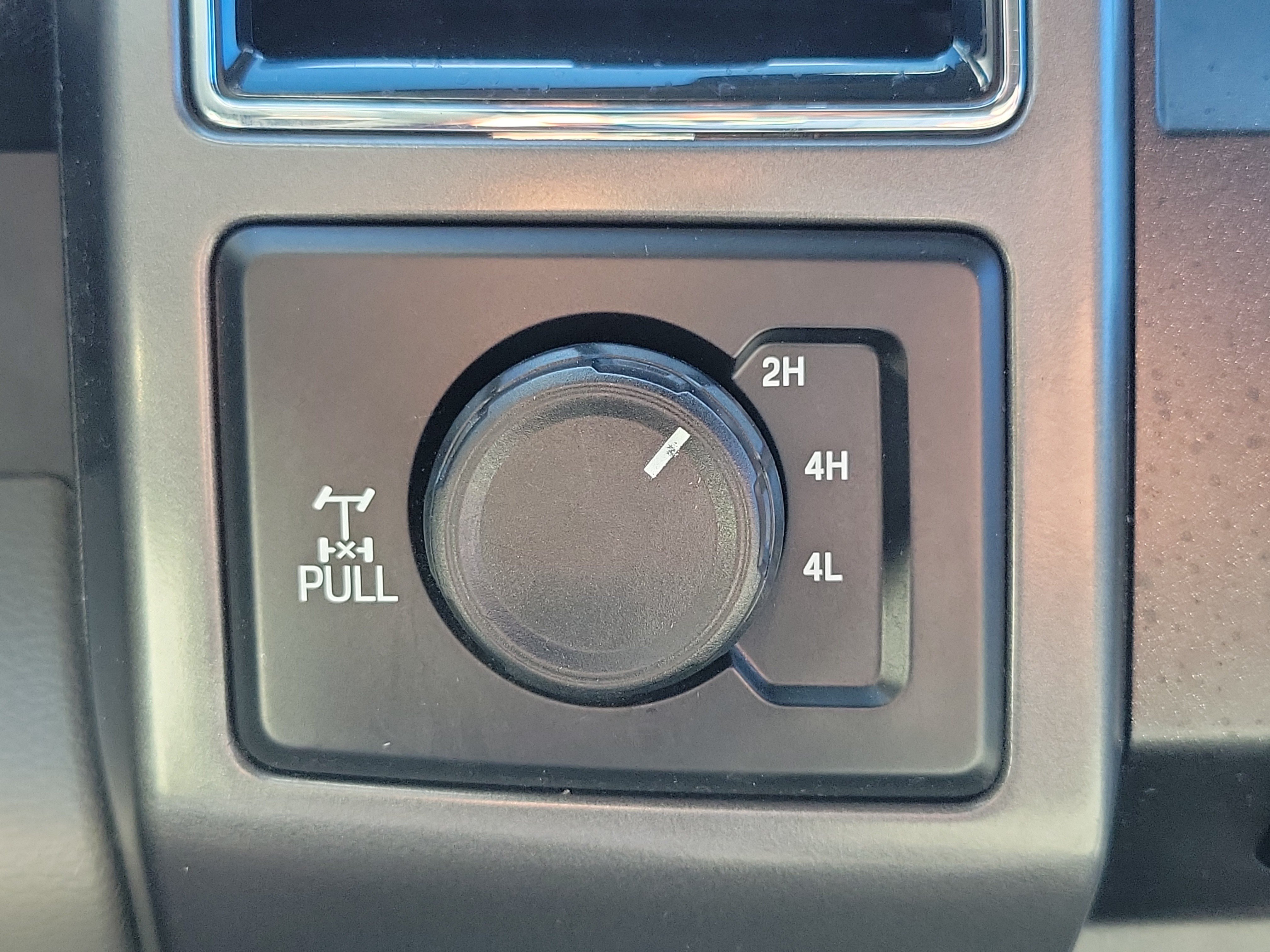 Used 2018 Ford F150 XLT w/ Equipment Group 302A Luxury AWD/4WD image 23