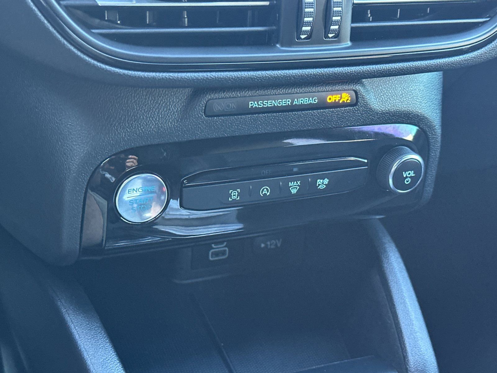 Used 2024 Ford Escape ST-Line w/ Tech Pack #1 image 24