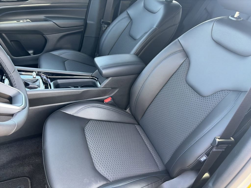 New 2026 Jeep Compass Latitude image 12