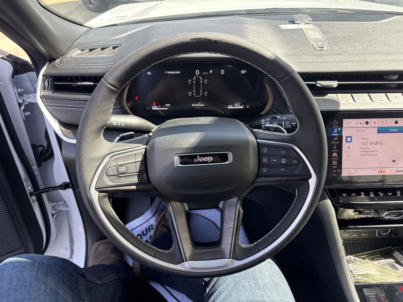New 2026 Jeep Grand Cherokee L 4WD image 18