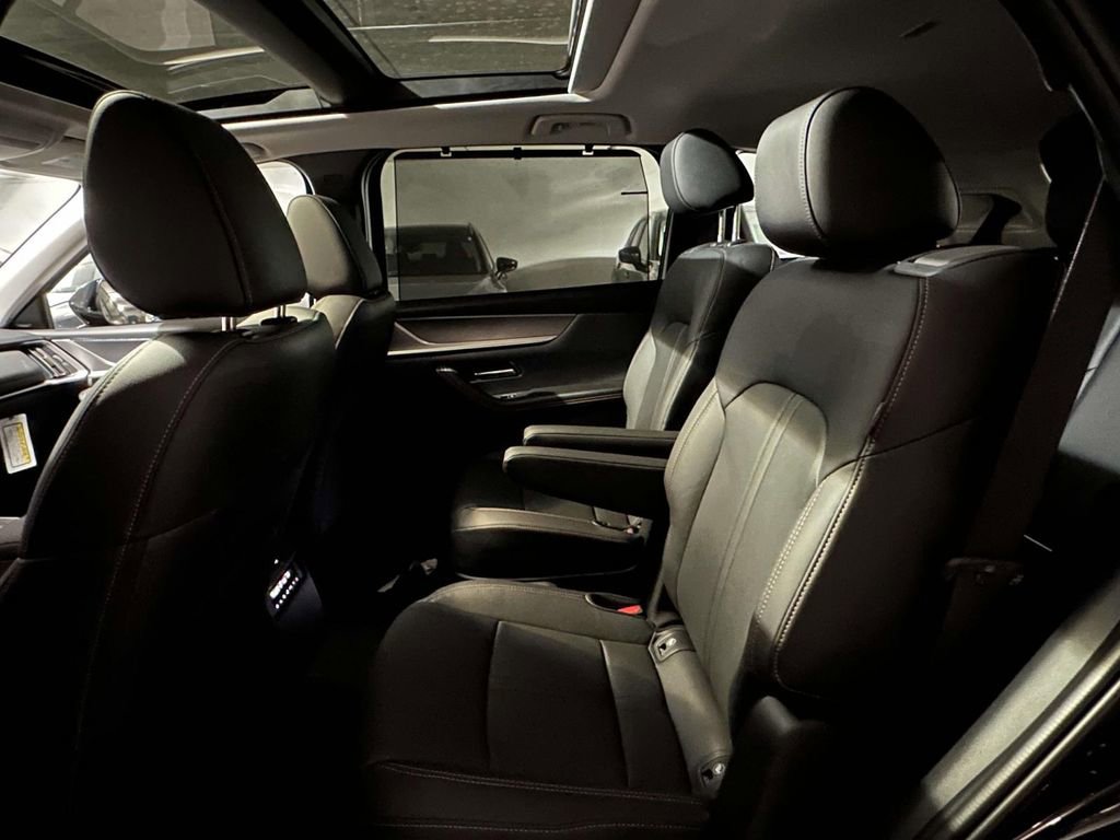 Certified 2025 MAZDA CX-90 Plug-In Hybrid w/Premium Sport image 17