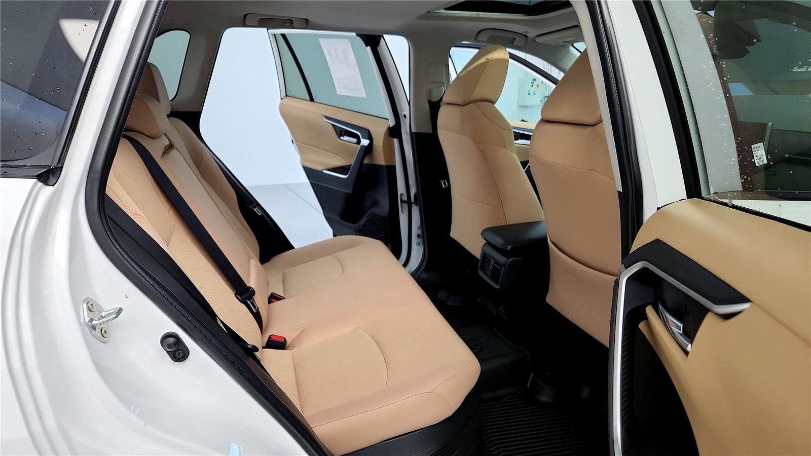 Certified 2024 Toyota RAV4 XLE image 17