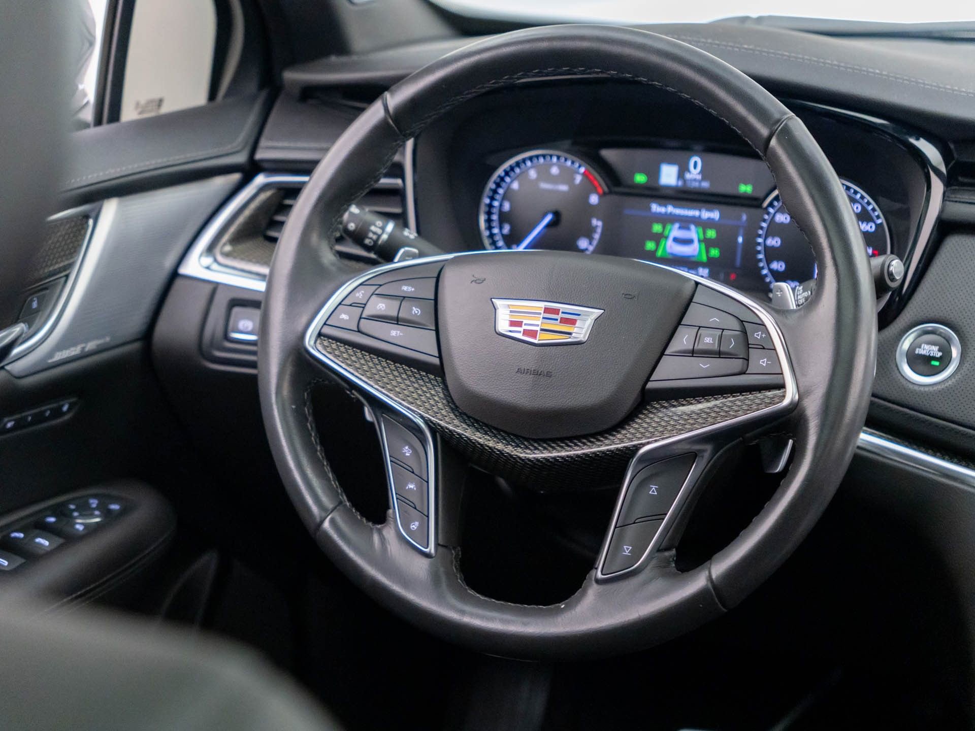 Used 2022 Cadillac XT5 Sportv w/ LPO, Floor Liner Package AWD/4WD image 13