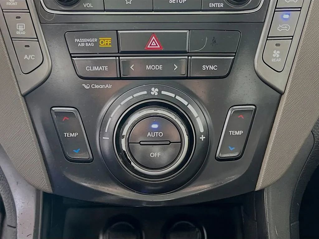 Used 2019 Hyundai Santa Fe XL w/ Cargo Package FWD image 17