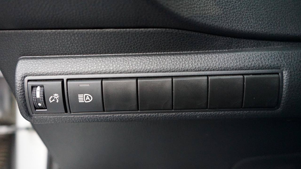 Used 2024 Toyota Corolla LE FWD image 13