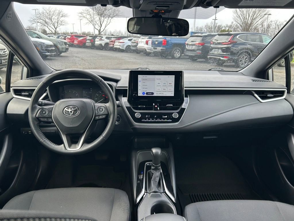 Used 2025 Toyota Corolla SE image 9