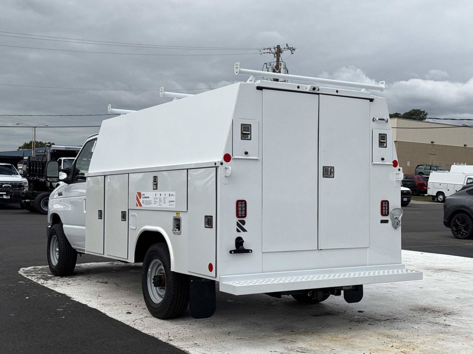 New 2027 Ford E-350 and Econoline 350 Super Duty w/ Power Equipment Group RWD image 5