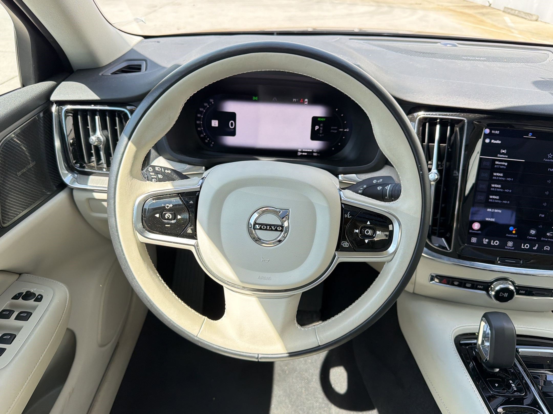 Used 2024 Volvo S60 T8 Plus w/ Climate Package image 25