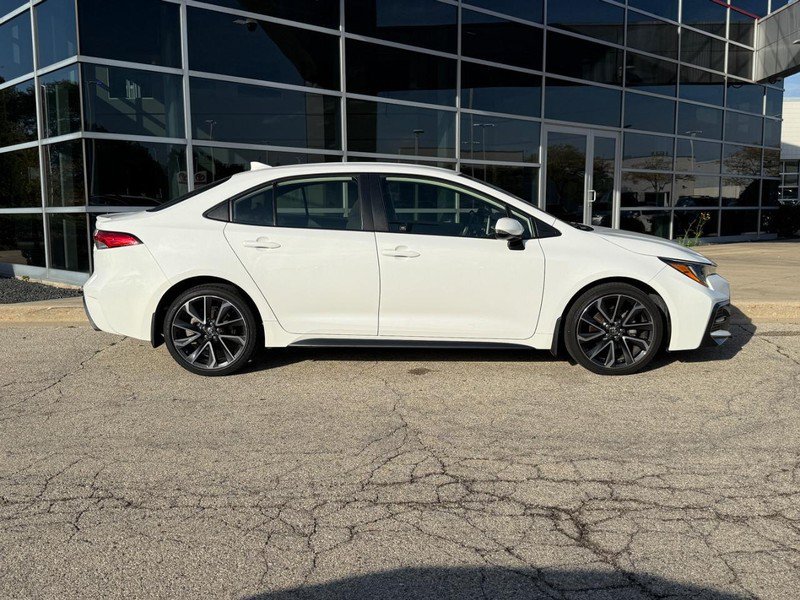 Used 2020 Toyota Corolla SE FWD image 2