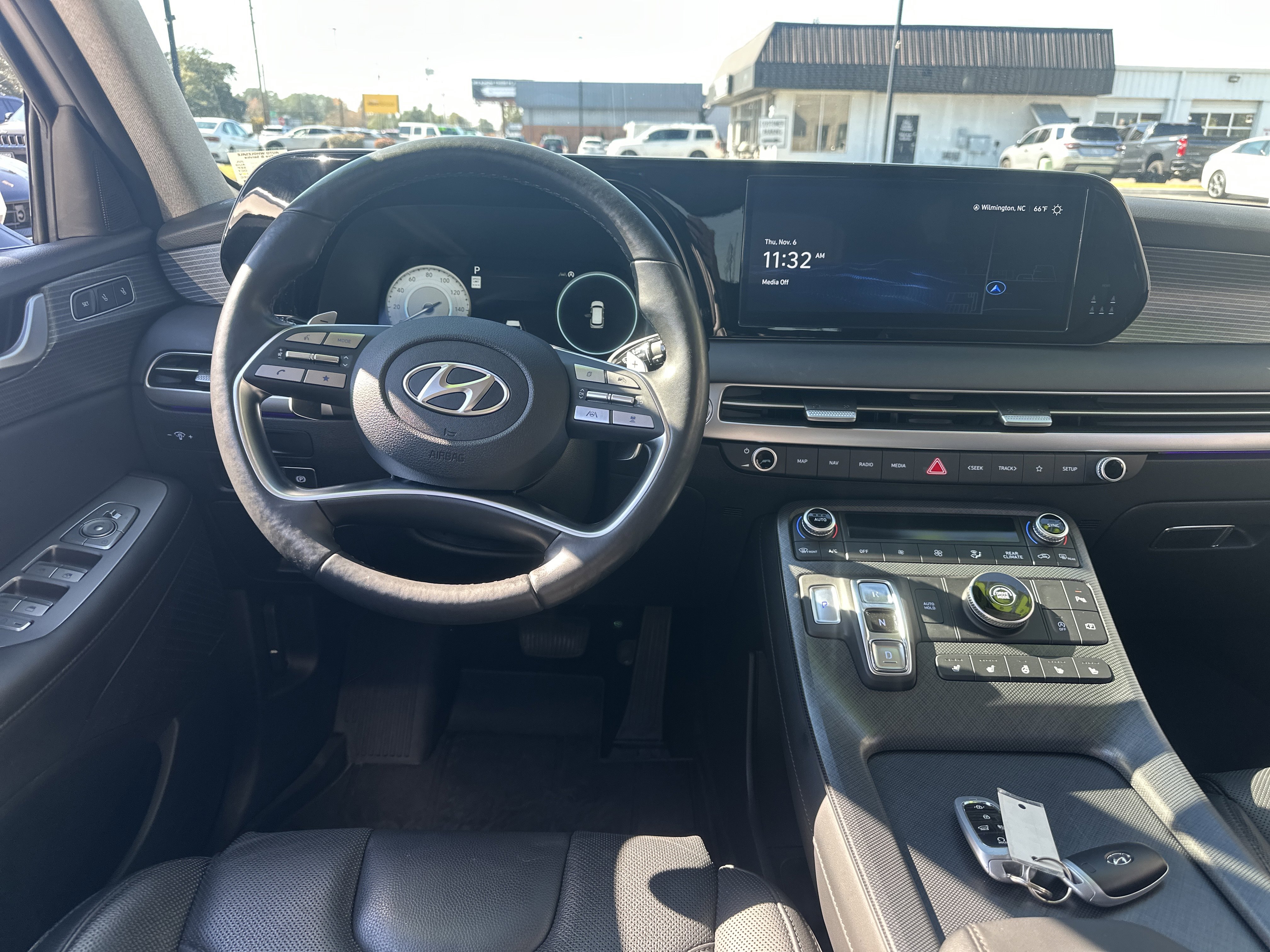 Used 2025 Hyundai Palisade Limited image 15