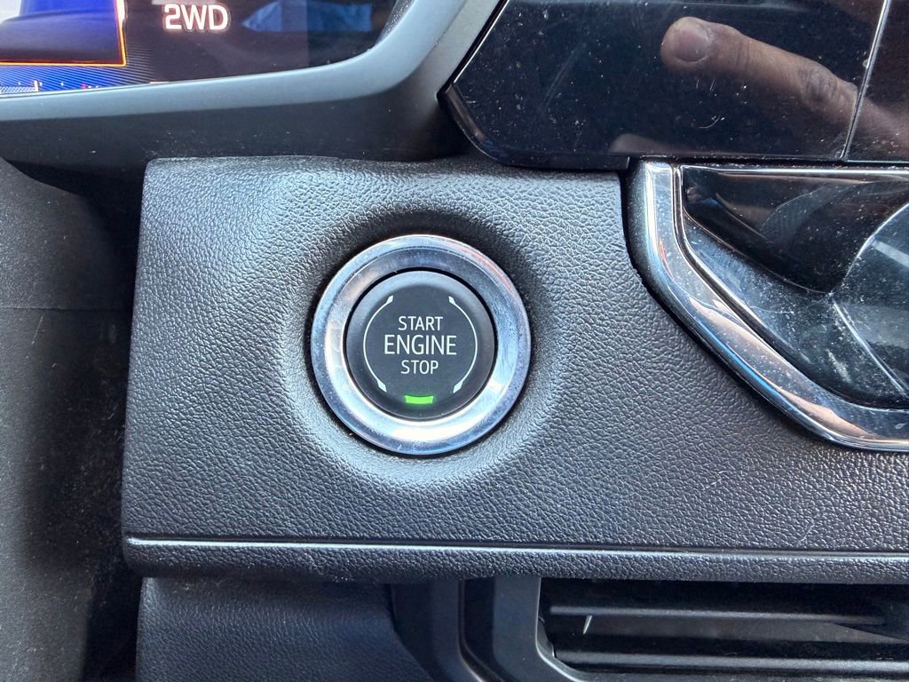 Used 2025 Chevrolet Colorado Trail Boss image 16