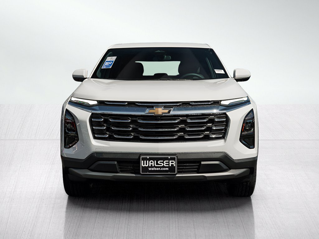 New 2026 Chevrolet Equinox LT FWD image 2