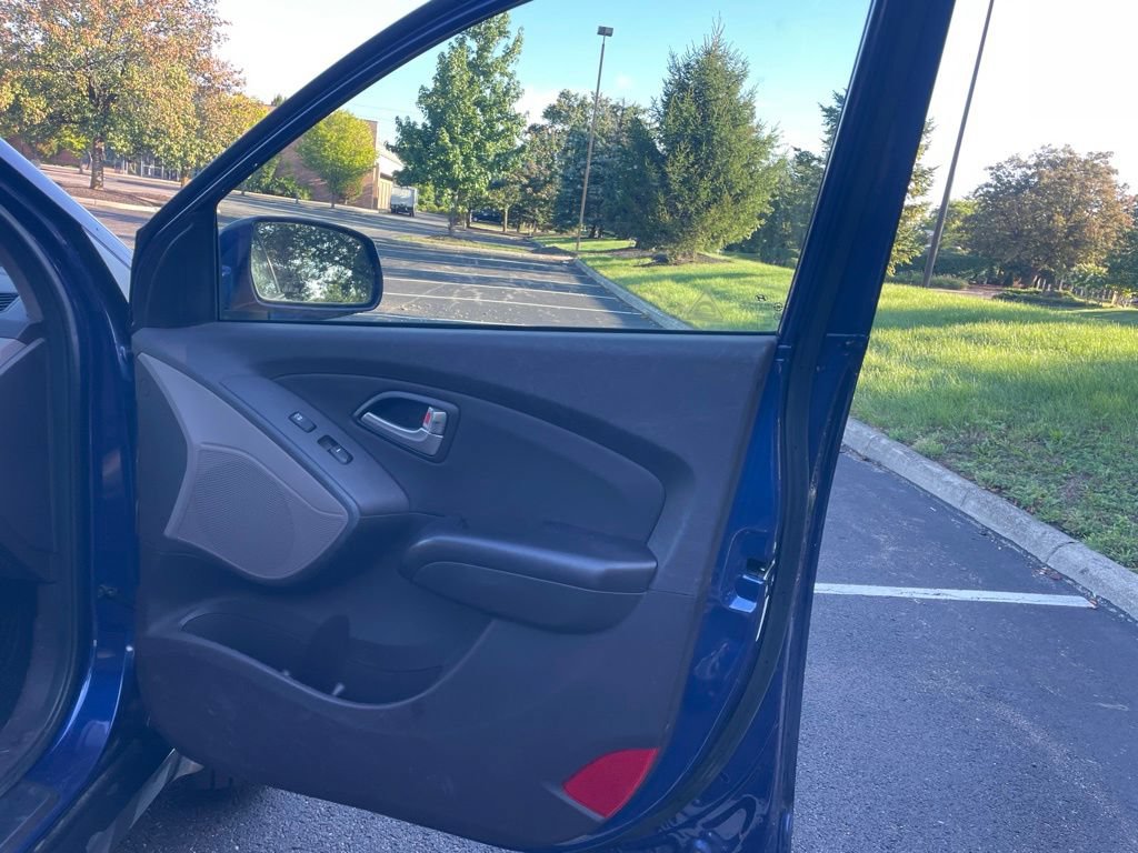 Used 2013 Hyundai Tucson Limited FWD image 19
