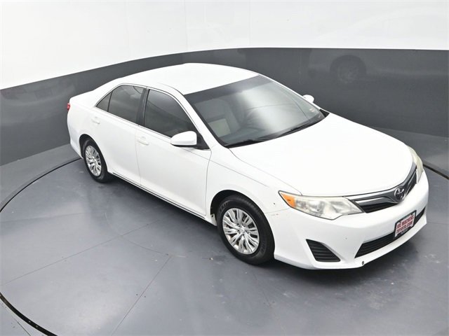 Used 2012 Toyota Camry LE image 19