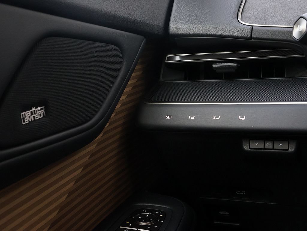 New 2026 Lexus ES 500e AWD/4WD image 26